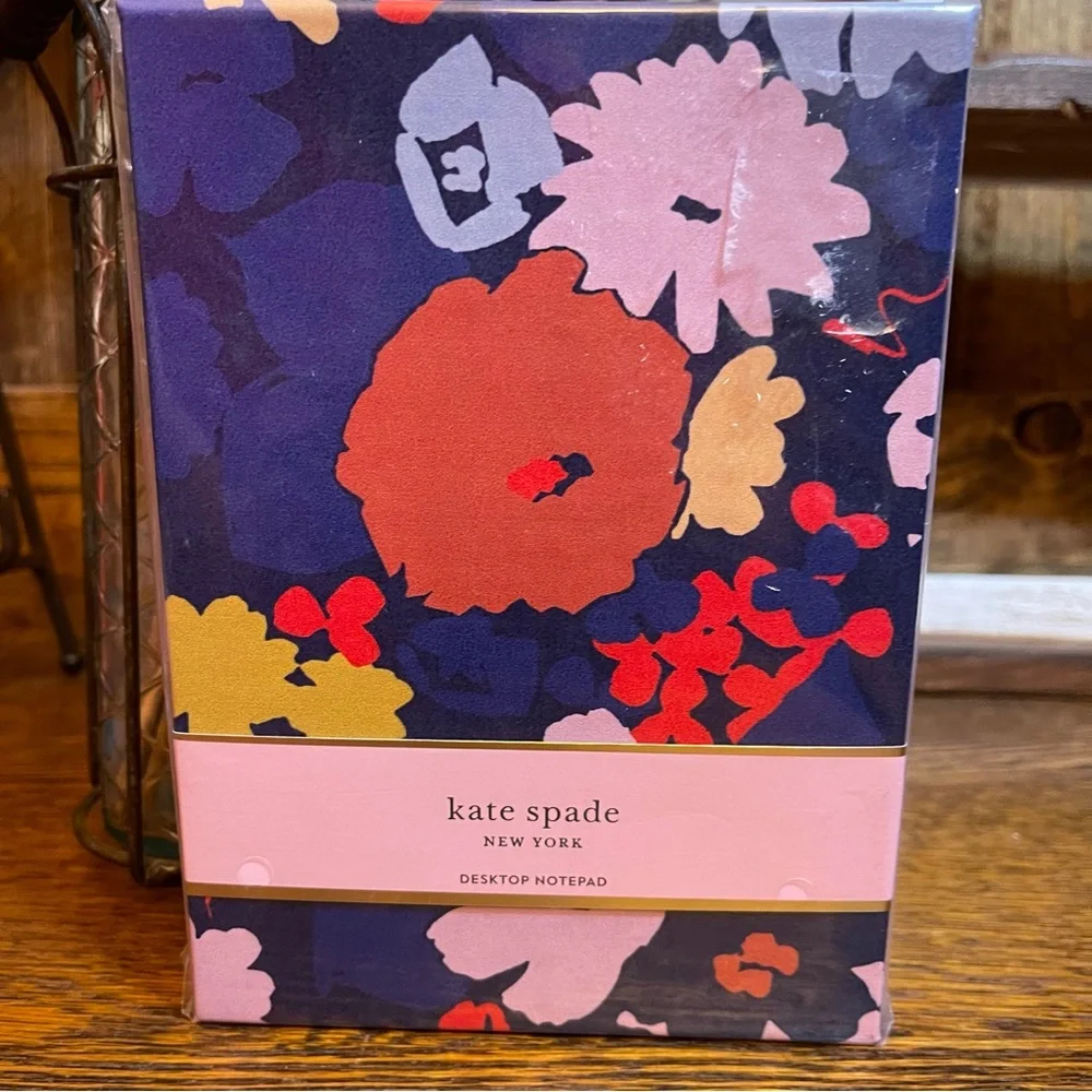 Kate Spade New York Swing Flora 2 Piece Stationary Desk Set New NWT - Picture 9 of 12